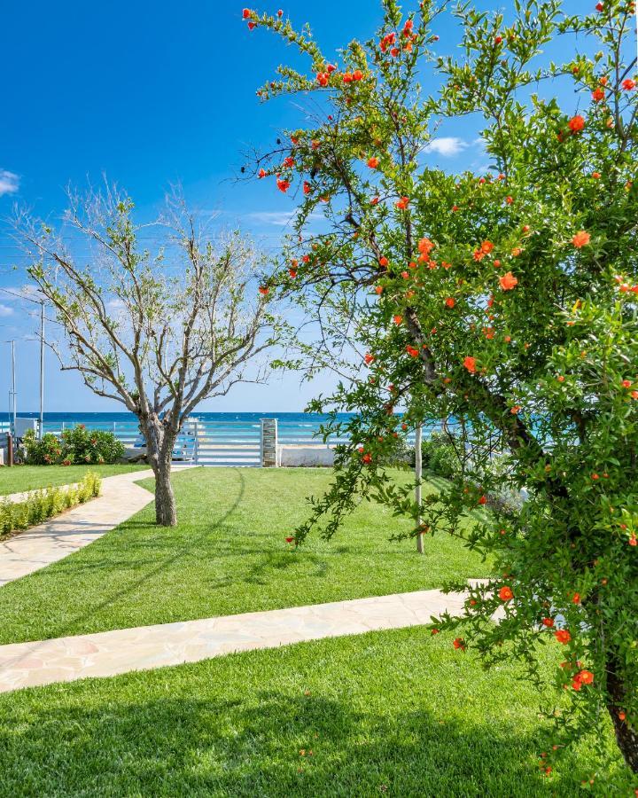 Azzurro Seafront Houses Nea Kallikrateia Extérieur photo